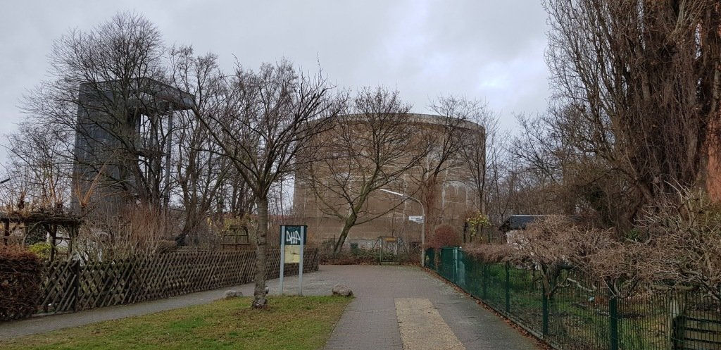 The 'Heavy Load-Bearing Body' (Schwerbelastigungskörper), Berlin-Tempelhof