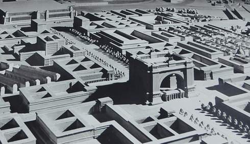 Hitler's model for 'Welthauptstadt Germania'